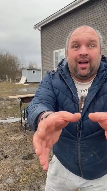Помогла попить бедняге