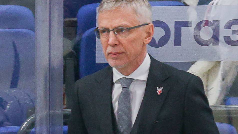Игорь Ларионов стал тренером СКА вместо Романа Ротенберга