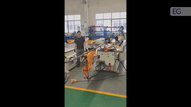 Станок для производства строительных скоб DW-75CNC×2A-1S