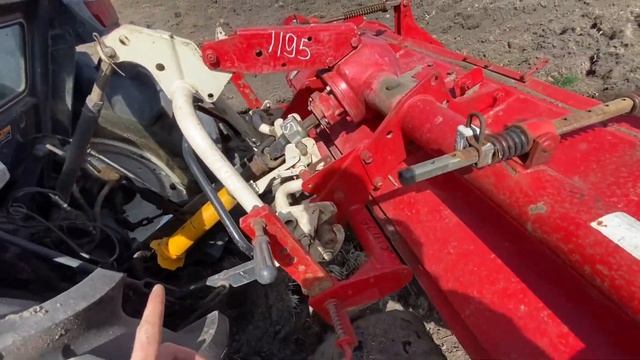 Kubota gl 418 в роботі з японською фрезою 1.8 м