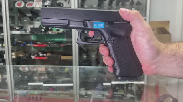 Страйкбольный пистолет WE Glock-18 Gen.4 сменные накладки