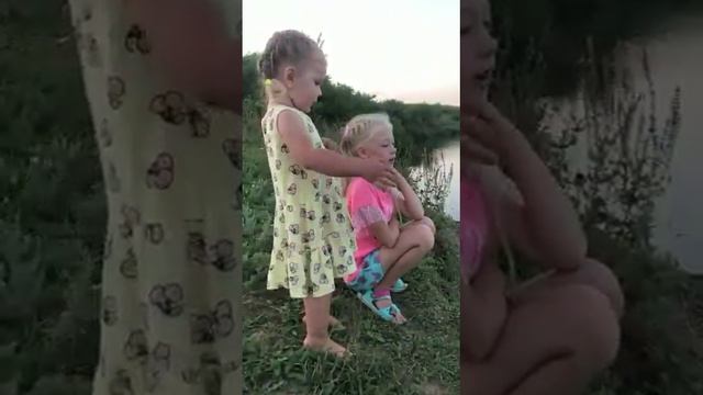 Видео из прошлого.Девчушки молодцы...