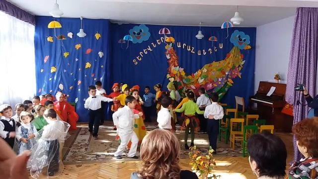 Вальс Малышей