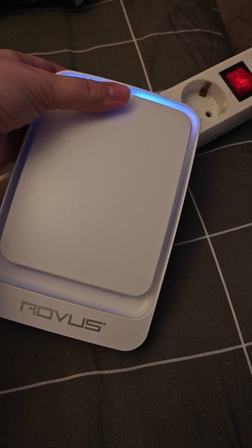 Rovus Компактный ультрафиолетовый очиститель воздуха