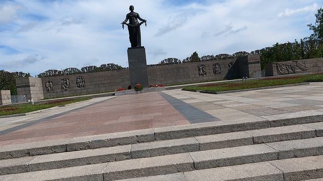 ПИСКАРЕВСКОЕ  МЕМОРИАЛЬНОЕ КЛАДБИЩЕ  В СПБ 1 ЧАС   2025 Г
