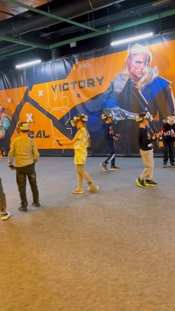 📌тгк: https://t.me/realvictoryekb. 💫Добро пожаловать в RealVictory — твоё новое пространство VR!🧡