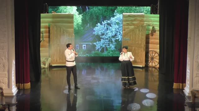 ПОД ОКНОМ ШИРОКИМ - ЛАЗУРИЦА