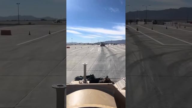 Демонстрация подготовки к помывке танка М1А2 Abrams американской армии, и сама эта процедура