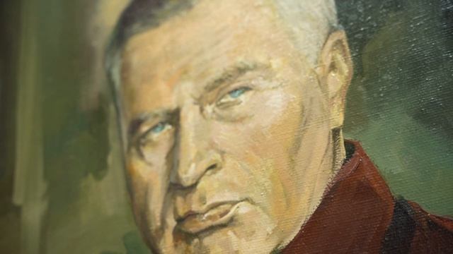 Леонид Слуцкий открыл выставку, посвященную Жириновскому