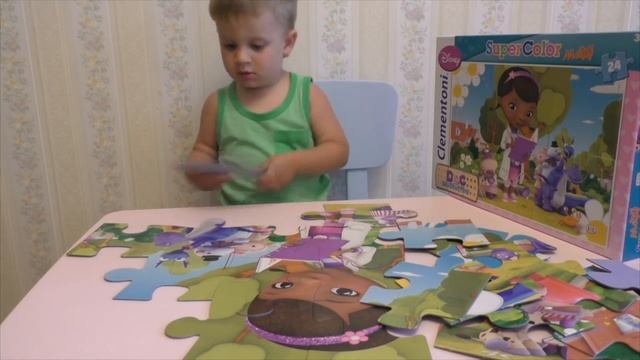 Рома и Диана ★ Доктор Плюшева собираем огромный пазл Giant puzzle Doc McStuffins