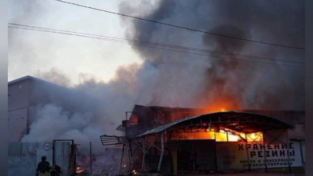 ‼️🇷🇺🇺🇦 Кадры ночных ударов "Гераней" по объектам врага в Харьковской области