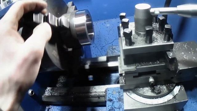 Токарный станок CJM360F