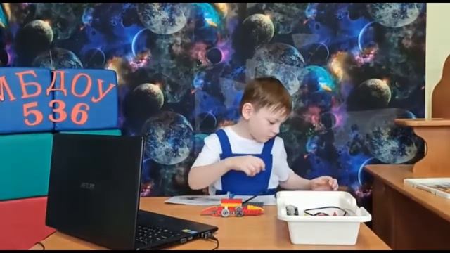 Играем с роботами. Я - инженер-программист. Участник №