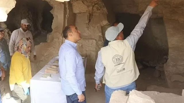 В Египте нашли три неизвестных древних гробницы.