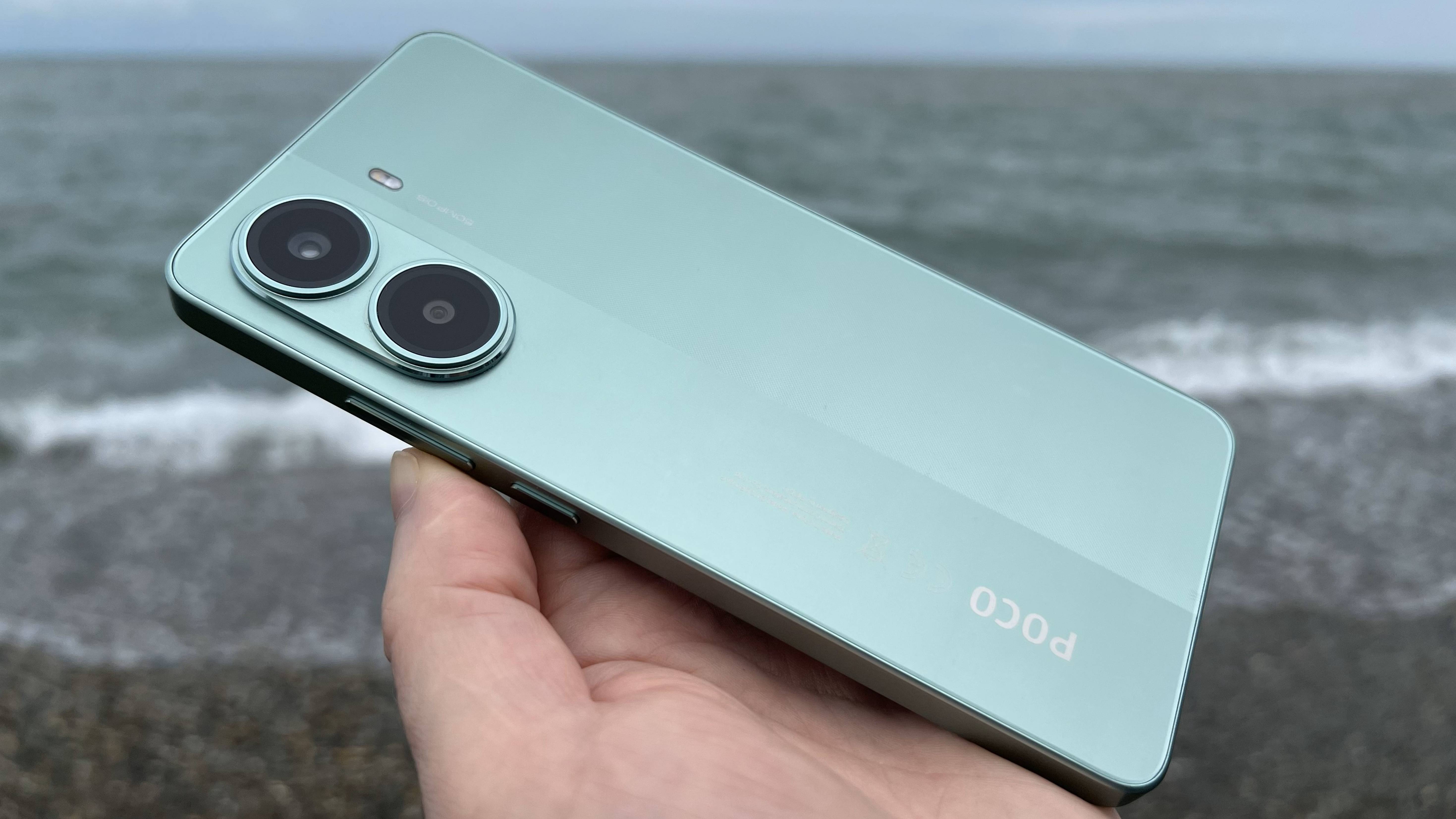POCO X7 PRO за Пол Года ВЫБЕСИЛ это ЖЕСТЬ! 😂 Вот ПОЧЕМУ СТОИТ Купить Смартфон Xiaomi а не iPhone