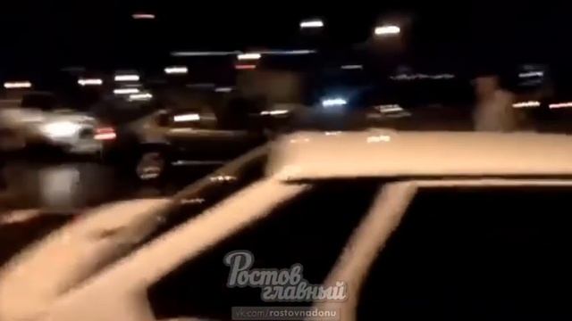 Шесть машин столкнулись на мосту в Ростове