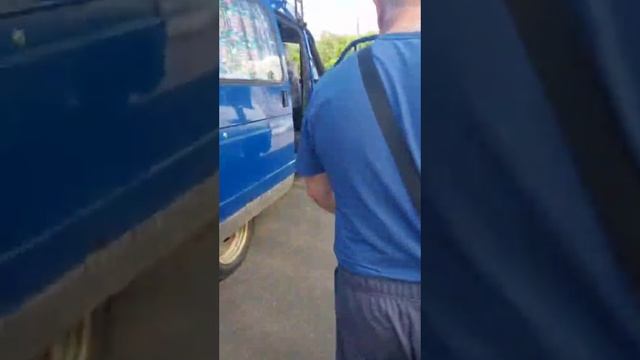 Наша Мариша ведёт репортаж со склада Сергея в Москве, приехали Алексей и Дмитрий