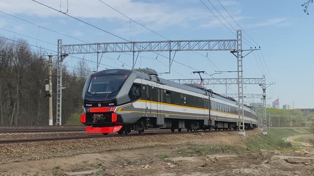 Электропоезда ЭД4М-0322 и ЭП2ДМ-0290, перегон Очаково-I - Москва-Сортировочная-Киевская