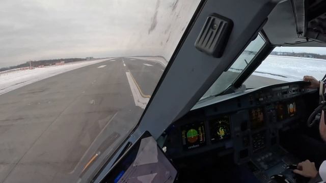 Посадка в Иркутске. Взлет в Пулково. Посадка в Домодед?