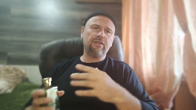 ARD AL ZAAFARAN AL DIRGHAM LIMITED EDITION. Интересный фруктовый аромат.