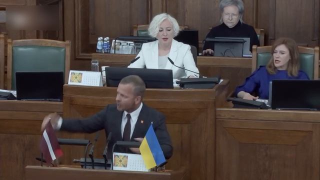 Депутата Алексея Росликова удалили с заседания Сейма Латвии за русский язык