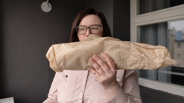 Хочешь попробовать Ямал на ВКУС-готовь кошелек и иди на рынок.Купила местную рыбу и оленину