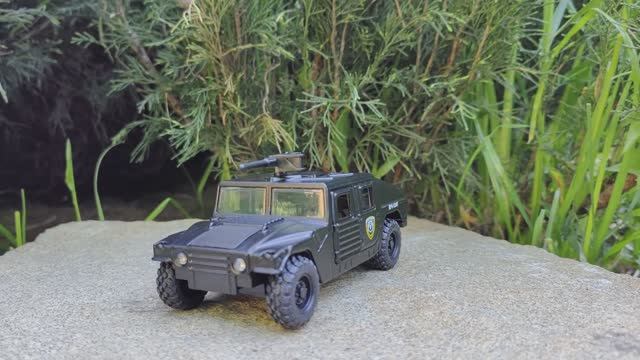 Модель Hummer H1 от Технопарка