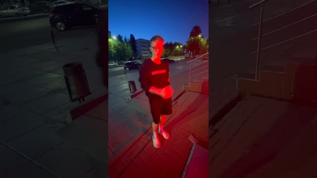 ОДНАЖДЫ НОЧЬЮ!!!

РЕДКИЕ ВСТРЕЧИ С БРАТЬЯМИ И СЕСТРАМИ ОНИ ТАКИЕ