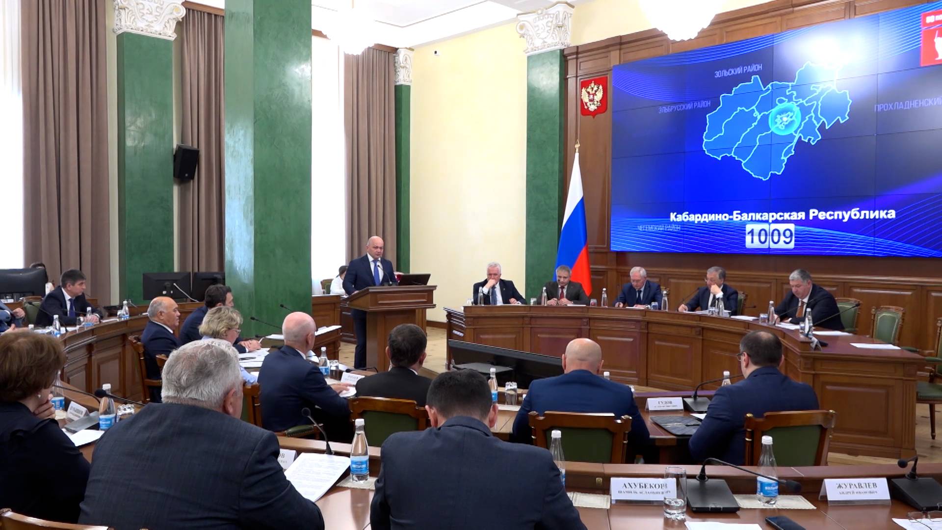 Сегодня на очередном заседании Правительства региона обсудили более 10 вопросов