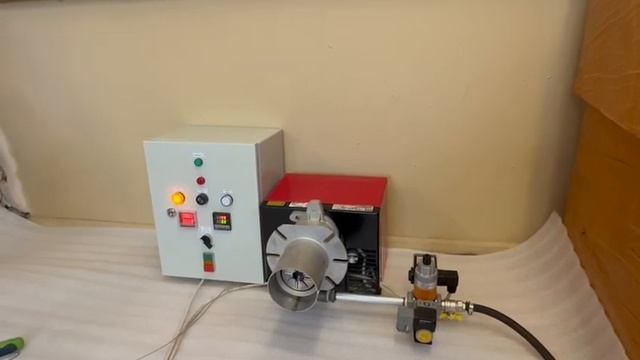 Комплект управления газовой печи полимеризации с горелкой фирмы Riello.