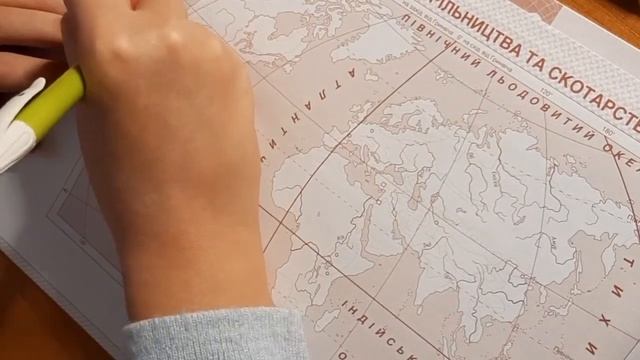Воспоминания. Воскресенье.  Делаем вареники с творогом. Учим уроки. На улице очень холодно