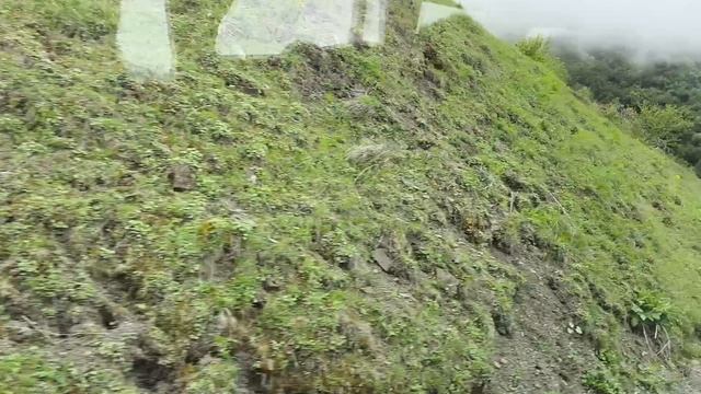 Северная Осетия.  Башни, монастыри, город мертвых и ущелье Кармадонское, где сошел ледник Колка.
