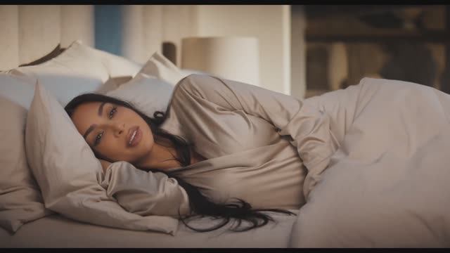 Beats by Dre - Beats Pill Assistant (Kim Kardashian, Ben Marshall) (2024)