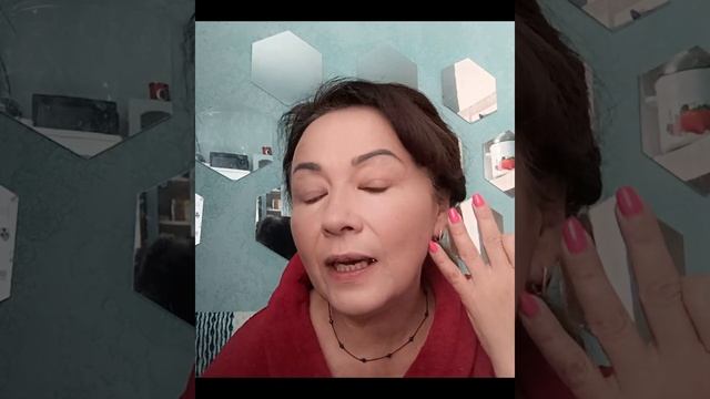 Дневной чистый макияж.