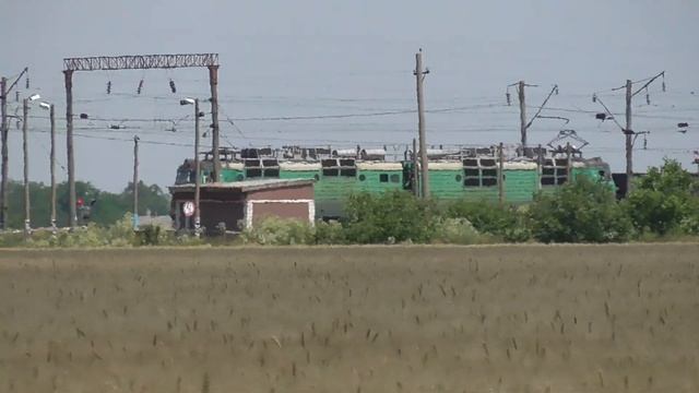 Я Кирилл Снимаю С Братом Грузовой Движ С Далека Под Электровозами ВЛ80С не подалеку от Колосовки