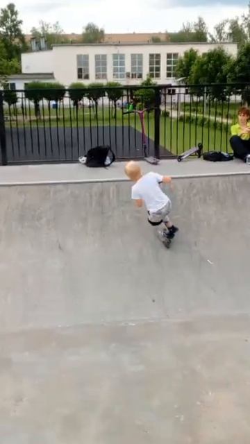 люблю самокаты🫰