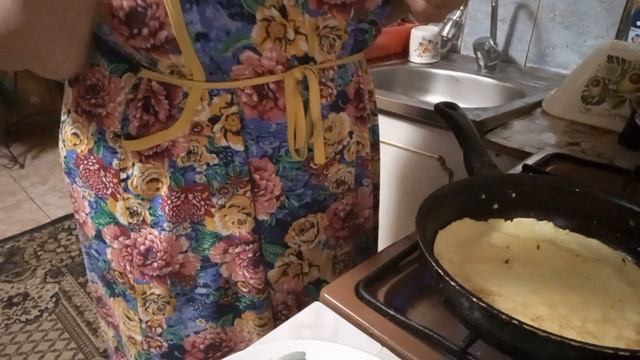 Готовила белковые блины по рецепту известного блогера.Не получилось.