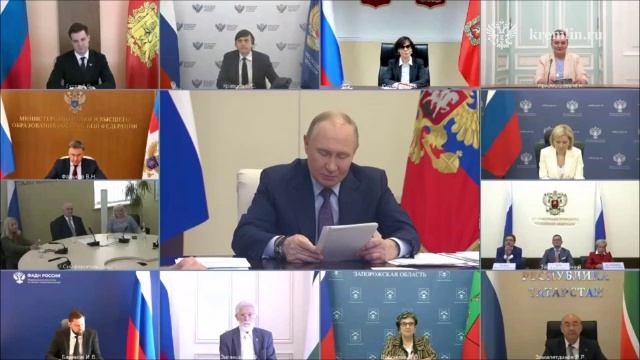 Президент проводит заседание Совета по реализации государственной политики
