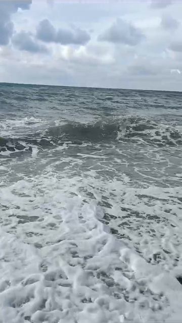 Море волнуется