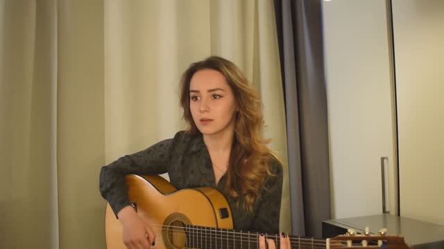 ТАИС - "А я падаю вверх"