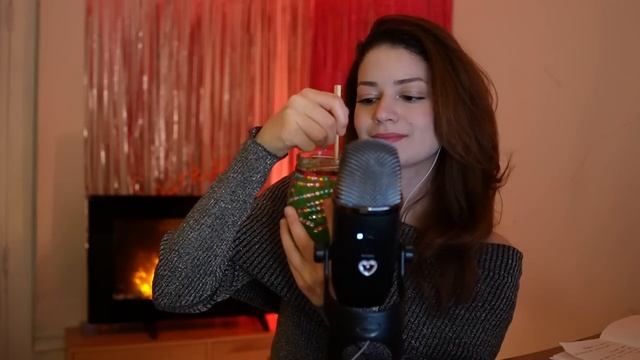 SPARKLY ASMR. Близкий шёпот, движения рук, звуки рта, предметы.