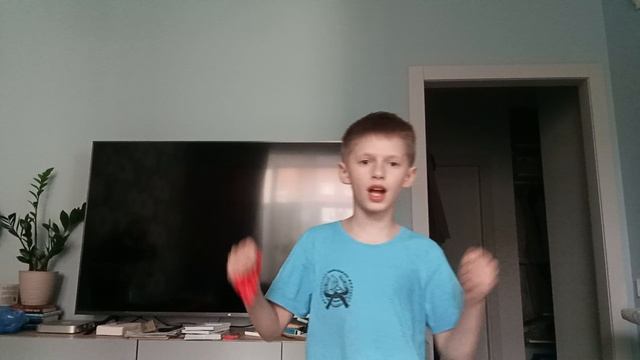 бабушка угадывает фокусы? да 🤪