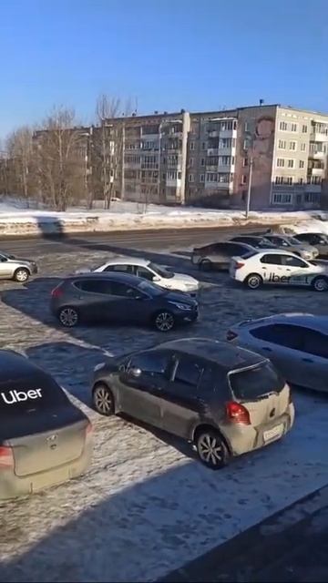 Таксисты из Прикамья устроили акцию протеста