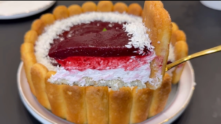 Йогуртовый ТОРТ без выпечки...🍰🍓😋    Рецепт в описании ✍️