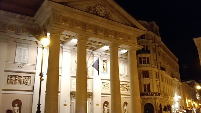 Piazza della Borsaб Trieste