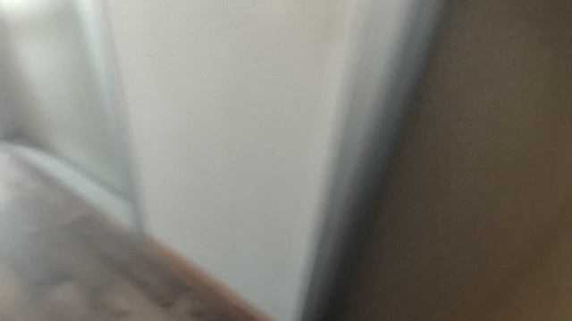 Лифты кмз 2001, пассажирский с редким звуком прибытия. Домофон сломался