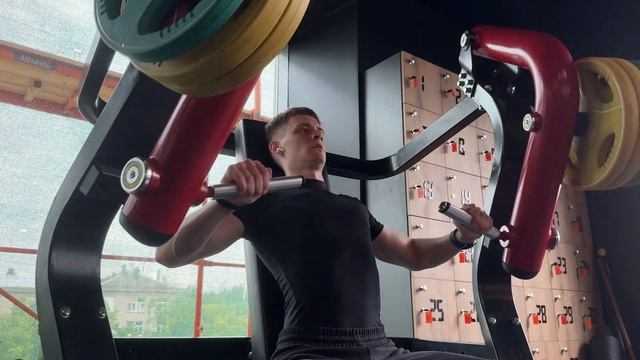 КАК НАКАЧАТЬ ГРУДНЫЕ ИСПОЛЬЗУЯ ВСЕГО 3 УПРАЖНЕНИЯ! (СА?