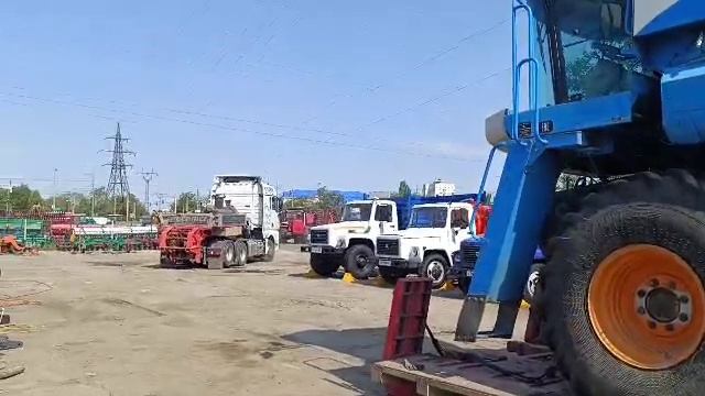 Отгрузка Комбайн зерноуборочный АГРОМАШ 3000-111А экспресс-обзор от Андрея Абросимова