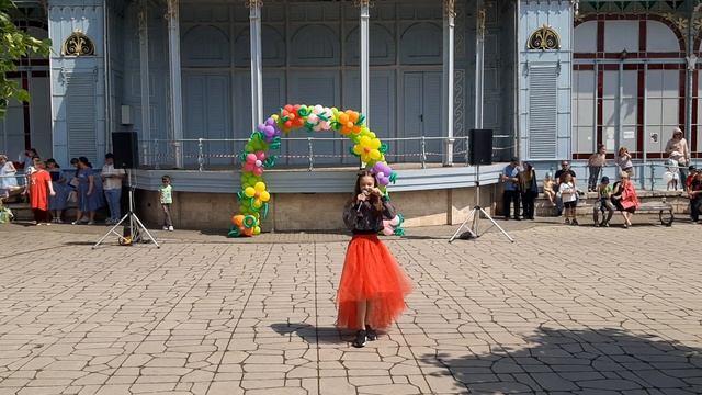 Елизавета Яковлева - А мне бы петь и танцевать