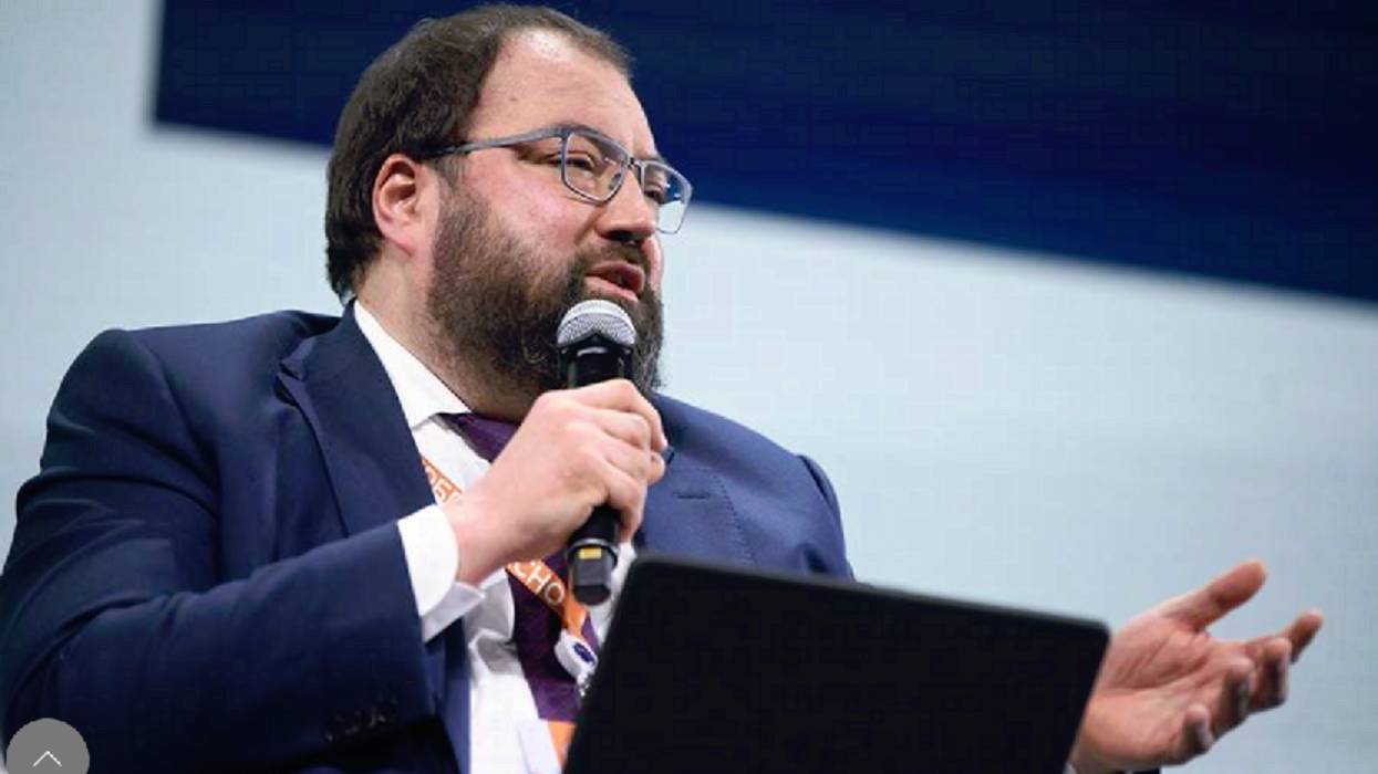 Шадаев рассказал о переходе российских пользователей на отечественные видеосервисы